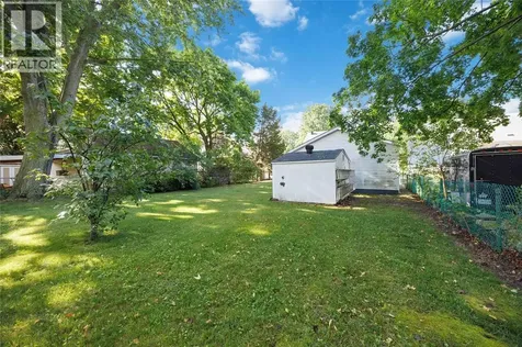 1094 Willa Drive Sarnia ON N7S 1T2