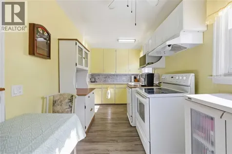 1094 Willa Drive Sarnia ON N7S 1T2