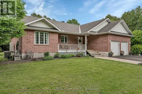 6515 Waddion Drive Ottawa ON K4P 1E7