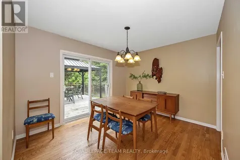 6515 Waddion Drive Ottawa ON K4P 1E7