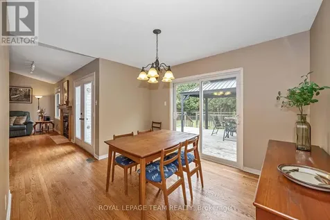 6515 Waddion Drive Ottawa ON K4P 1E7
