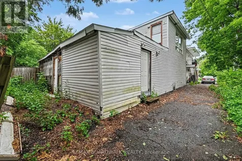 46 Jolliet Avenue Ottawa ON K1L 5H5