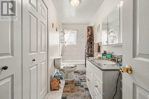 46 Jolliet Avenue Ottawa ON K1L 5H5
