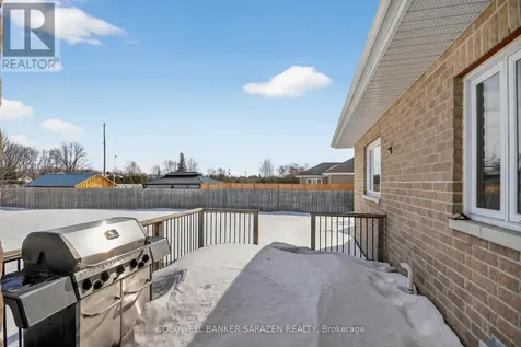 599 Ballycastle Crescent Ottawa ON K1X 0A2