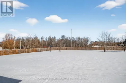 599 Ballycastle Crescent Ottawa ON K1X 0A2