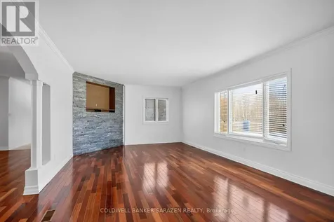 599 Ballycastle Crescent Ottawa ON K1X 0A2