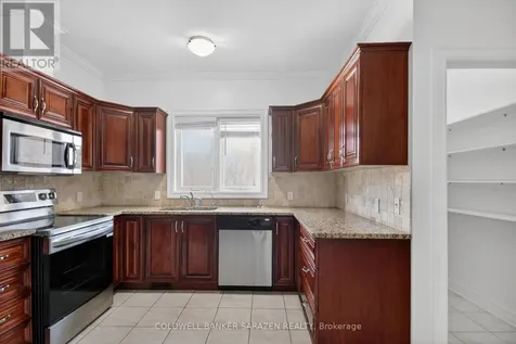 599 Ballycastle Crescent Ottawa ON K1X 0A2