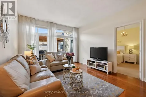 236 Bulrush Crescent Ottawa ON K1T 0E6