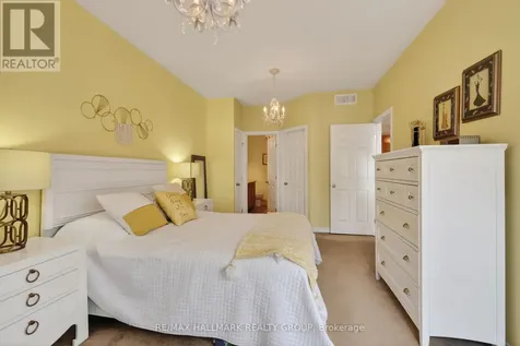 236 Bulrush Crescent Ottawa ON K1T 0E6