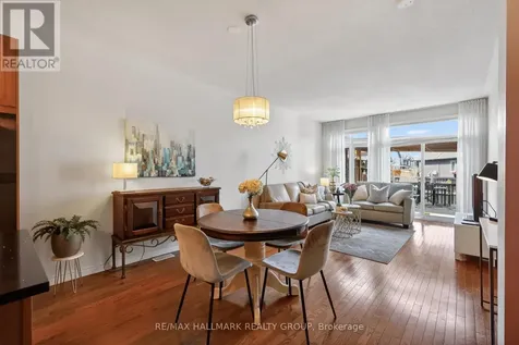 236 Bulrush Crescent Ottawa ON K1T 0E6