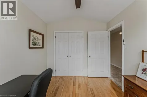 54 Glenwood Drive Brantford ON N3S 3G6