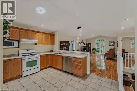 54 Glenwood Drive Brantford ON N3S 3G6