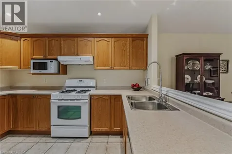 54 Glenwood Drive Brantford ON N3S 3G6