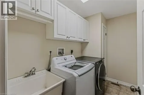 54 Glenwood Drive Brantford ON N3S 3G6