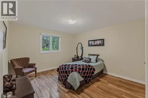 54 Glenwood Drive Brantford ON N3S 3G6
