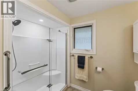 54 Glenwood Drive Brantford ON N3S 3G6