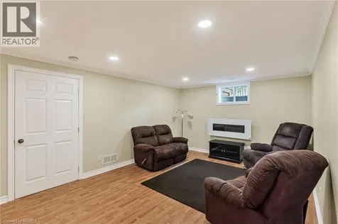 54 Glenwood Drive Brantford ON N3S 3G6