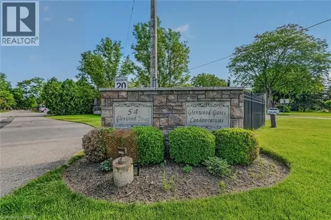 54 Glenwood Drive Brantford ON N3S 3G6
