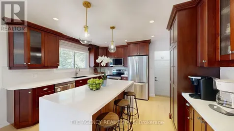 166 Fairview Avenue West St. Thomas ON N5R 4Y1