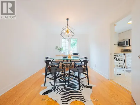 51 Floyd Avenue Toronto (broadview North) ON M4K 2B3