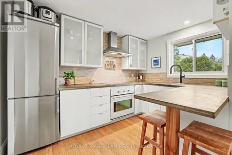 43 Whelan Drive Ottawa ON K2J 2A3