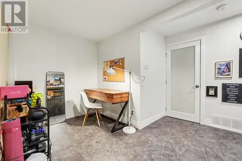 43 Whelan Drive Ottawa ON K2J 2A3