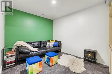 43 Whelan Drive Ottawa ON K2J 2A3