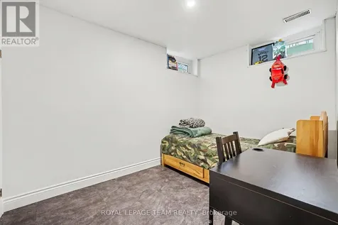 43 Whelan Drive Ottawa ON K2J 2A3