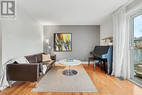 43 Whelan Drive Ottawa ON K2J 2A3