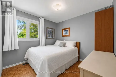 79 Woodfield Drive Ottawa ON K2G 0A1