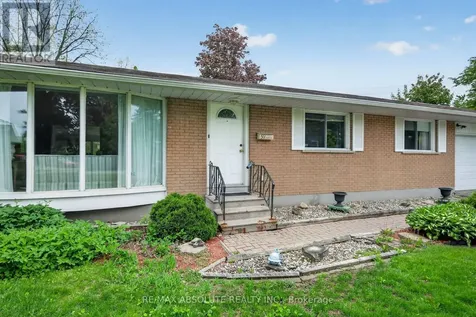 59 Evergreen Drive Ottawa ON K2H 6C5