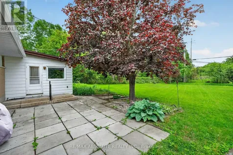59 Evergreen Drive Ottawa ON K2H 6C5
