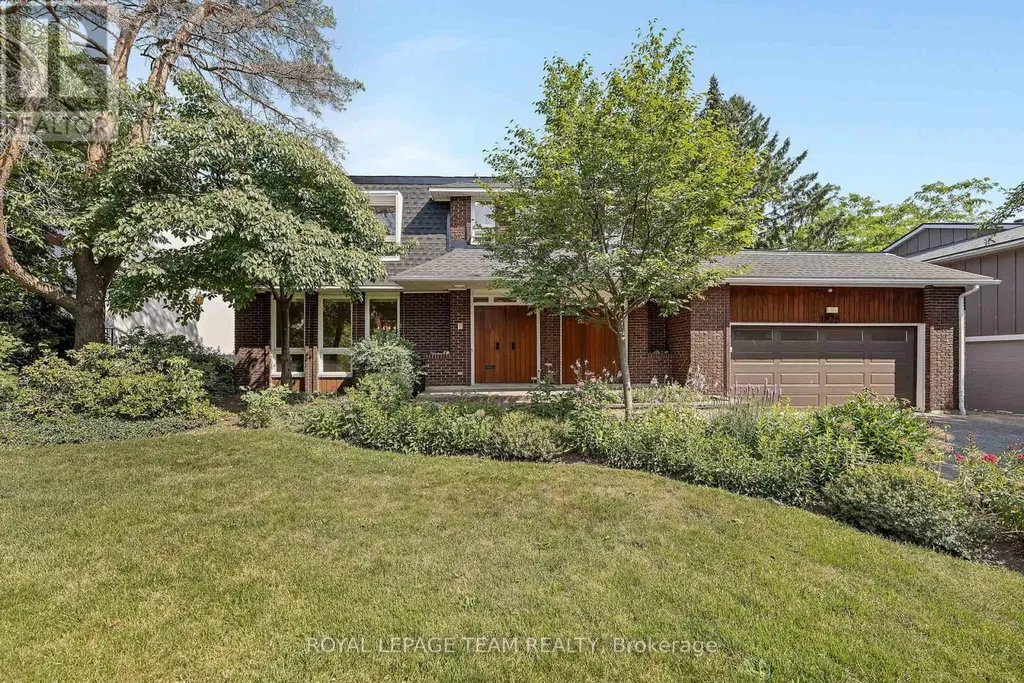 1825 Yale Avenue Ottawa ON K1H 6S3