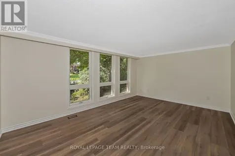 1825 Yale Avenue Ottawa ON K1H 6S3