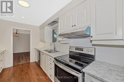 1825 Yale Avenue Ottawa ON K1H 6S3