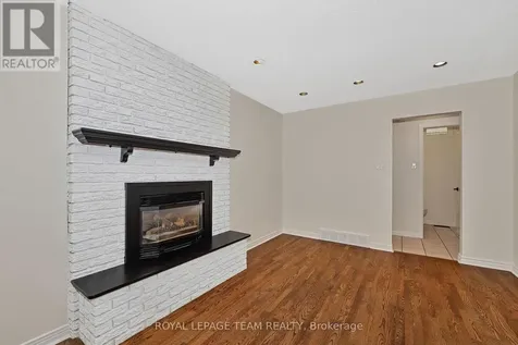 1825 Yale Avenue Ottawa ON K1H 6S3