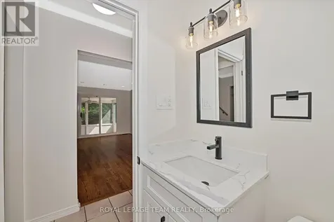 1825 Yale Avenue Ottawa ON K1H 6S3