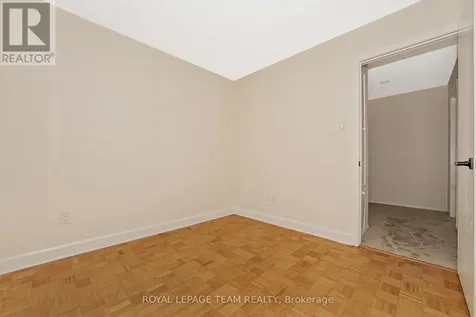 1825 Yale Avenue Ottawa ON K1H 6S3
