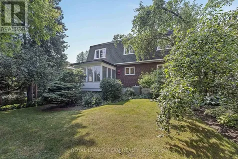 1825 Yale Avenue Ottawa ON K1H 6S3