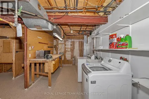 1825 Yale Avenue Ottawa ON K1H 6S3
