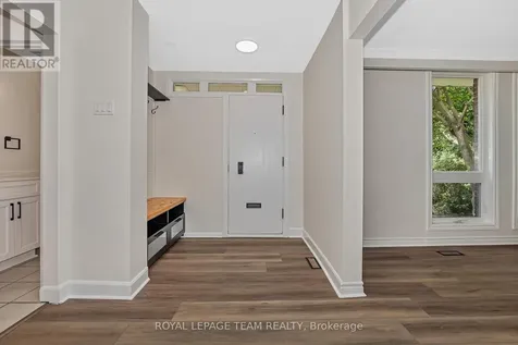 1825 Yale Avenue Ottawa ON K1H 6S3