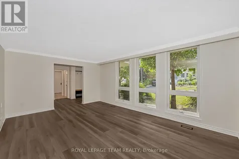 1825 Yale Avenue Ottawa ON K1H 6S3