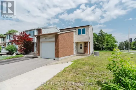 1127 Avignon Court Ottawa ON K1C 2M2