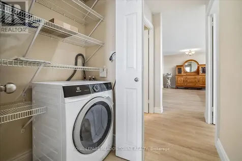 2263 Marine Drive Oakville (br Bronte) ON L6L 5K1
