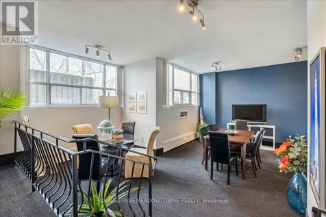 2263 Marine Drive Oakville (br Bronte) ON L6L 5K1