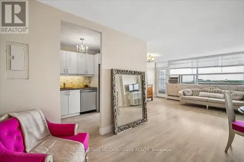 2263 Marine Drive Oakville (br Bronte) ON L6L 5K1