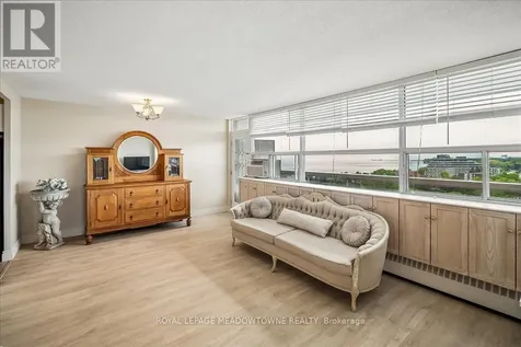 2263 Marine Drive Oakville (br Bronte) ON L6L 5K1
