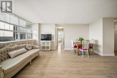 2263 Marine Drive Oakville (br Bronte) ON L6L 5K1