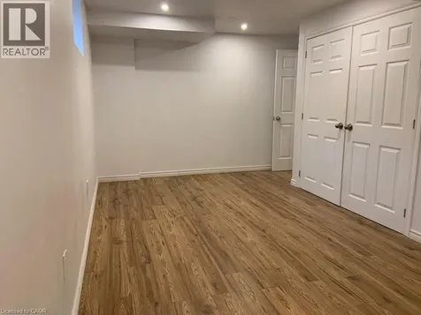 16 Dayman Drive Ancaster ON L9K 0J9