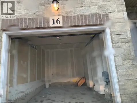16 Dayman Drive Ancaster ON L9K 0J9